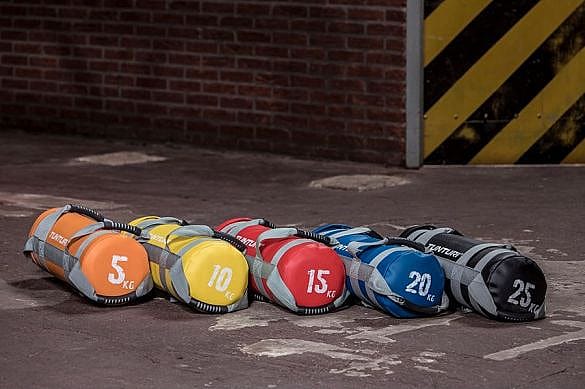 32592-Tunturi-Strengthbag-15kg-rood-afbeelding-3