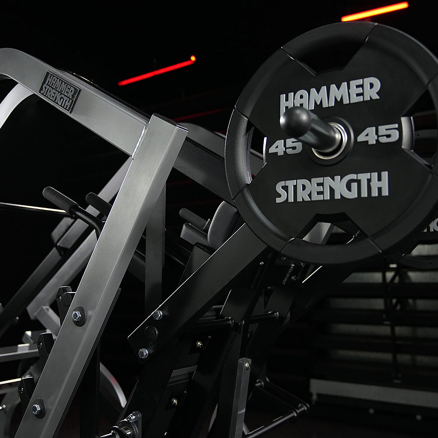 145898-Hammer-Strength-Plate-Loaded-Pendulum-X-Squat-afbeelding-8