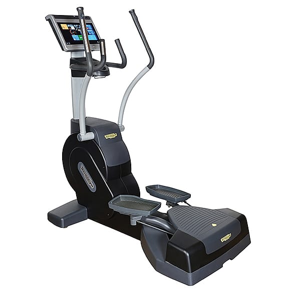 107862-Technogym-lateral-trainer-Crossover-Excite-700-Unity-zwart-gebruikt-afbeelding-1