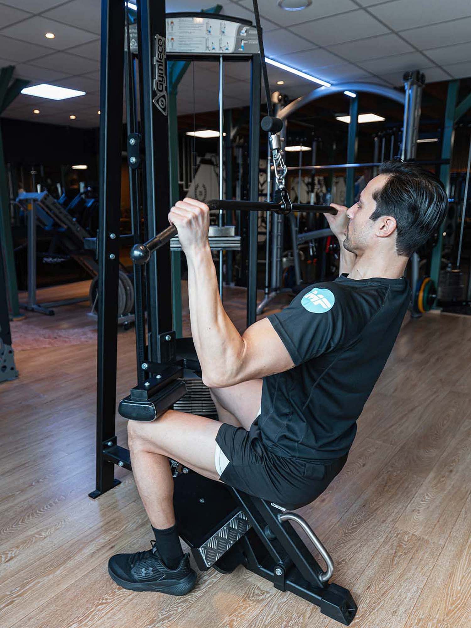 145740-Muscle-Power-rotation-lat-bar-afbeelding-7