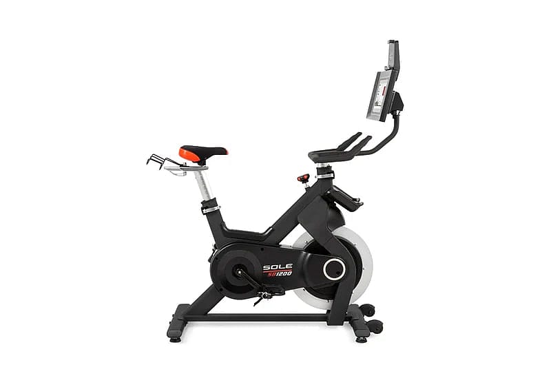 112700-Sole-Fitness-SB1200-spinningbike-afbeelding-2