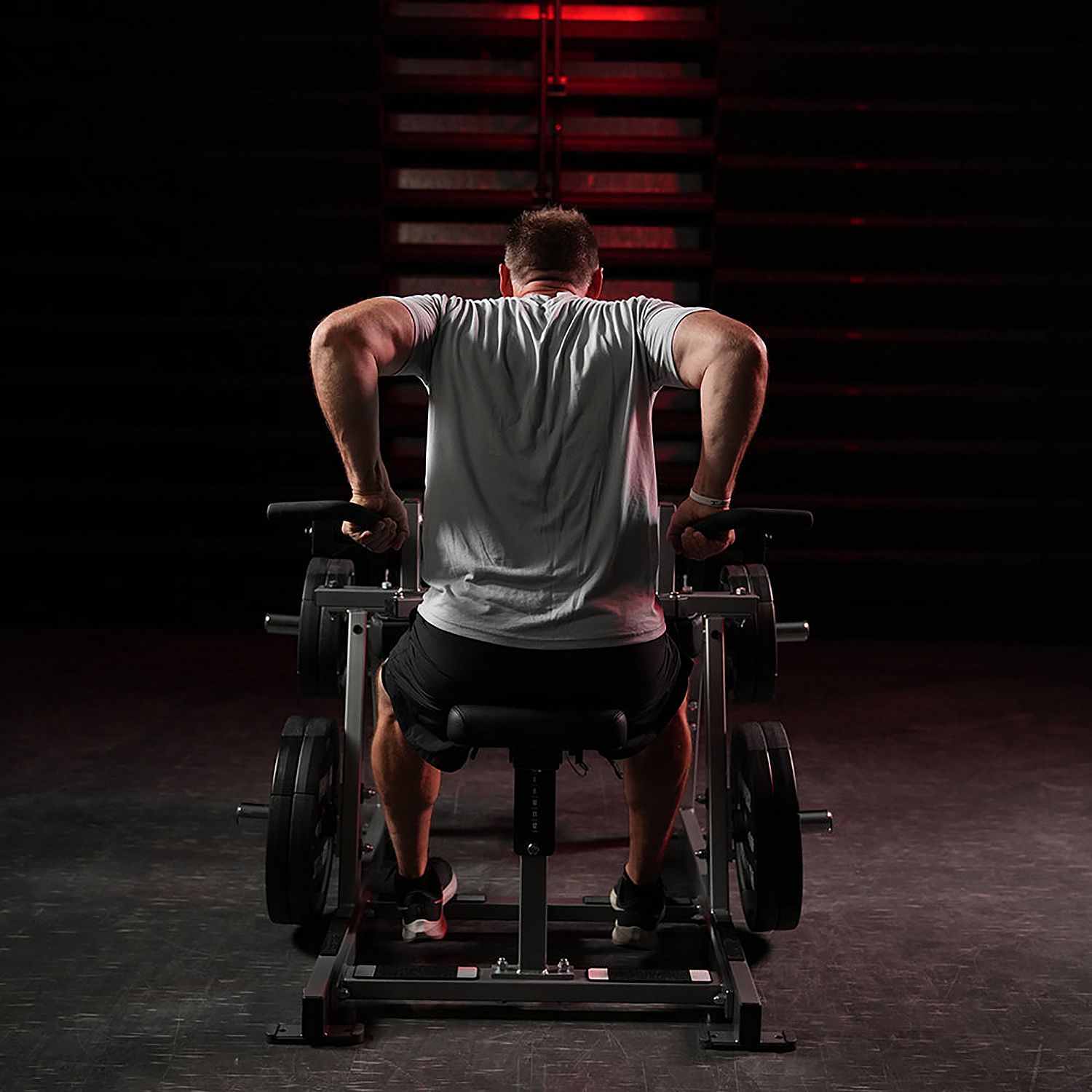 145901-Hammer-Strength-Plate-Loaded-Seated-Dip-afbeelding-4