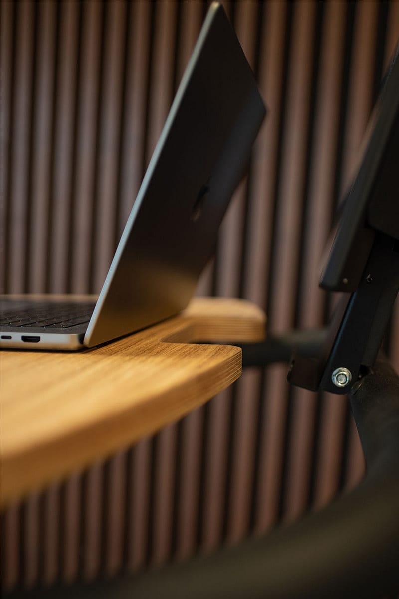 82992-NOHrD-Sprintbok-V2-laptop-steun-walnoothout-afbeelding-3