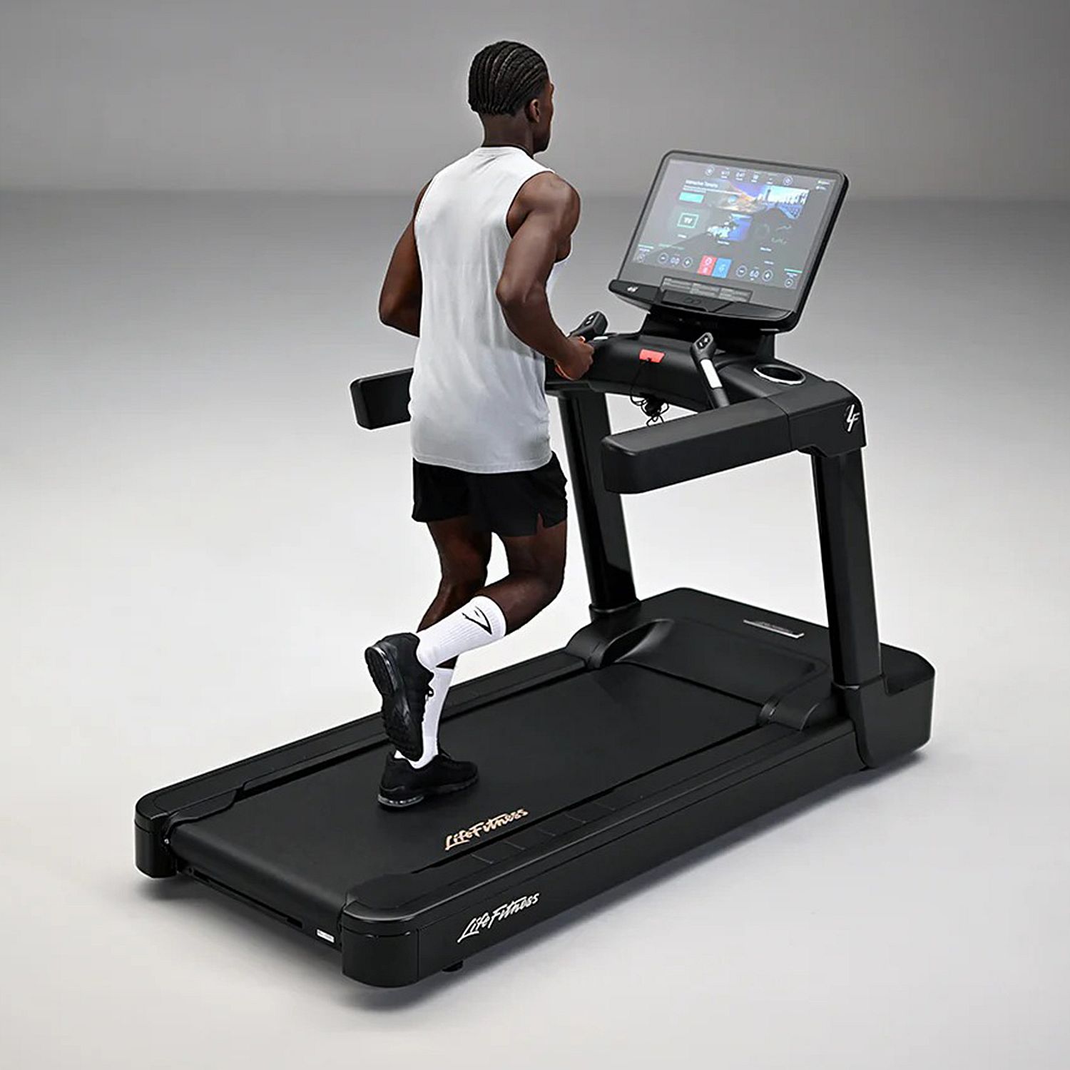 116475-Life-Fitness-Club-Series-SE4-24-inch-loopband-afbeelding-4