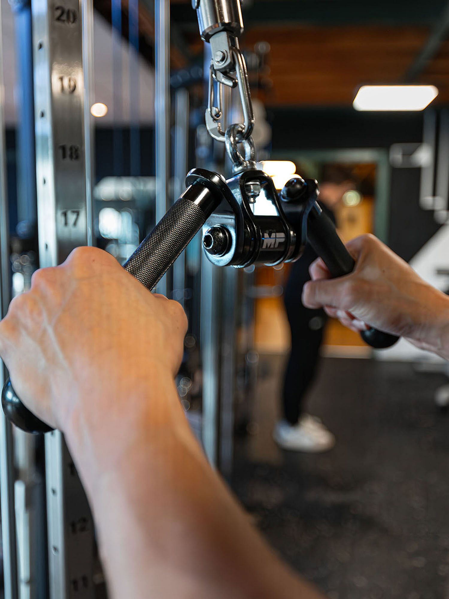 145742-Muscle-Power-rotation-V-bar-afbeelding-5