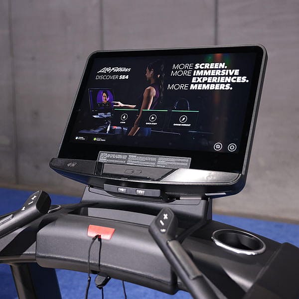 95432-Life-Fitness-loopband-Integrity-SE4-24-inch-console-zwart-afbeelding-2