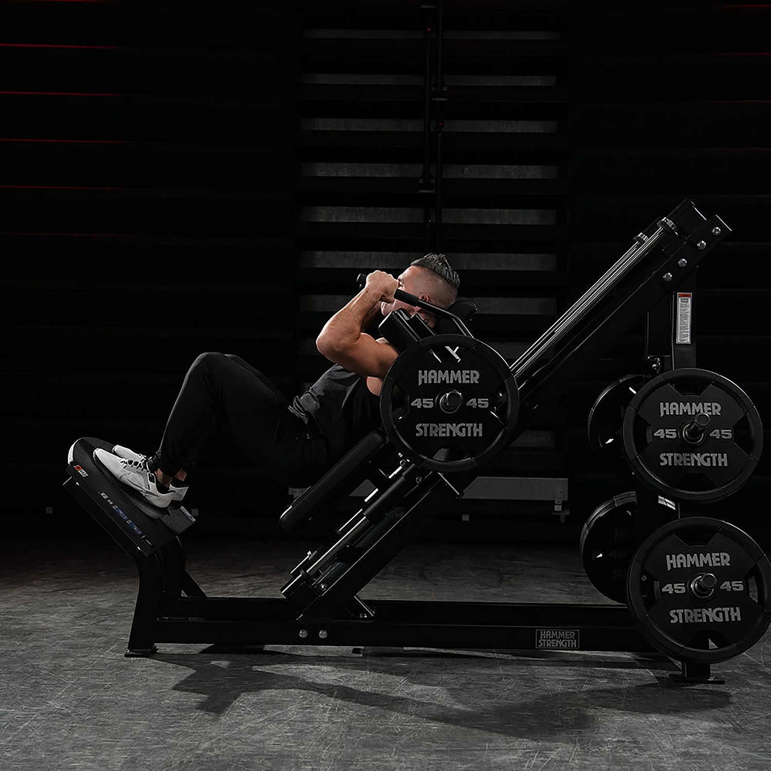 145895-Hammer-Strength-Plate-Loaded-Hack-Squat-afbeelding-2
