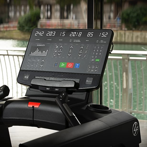 93514-Life-Fitness-Integrity-series-loopband-SL-afbeelding-4