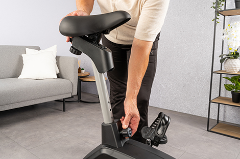 hometrainer-zadel-zithoogte-verstellen.jpg